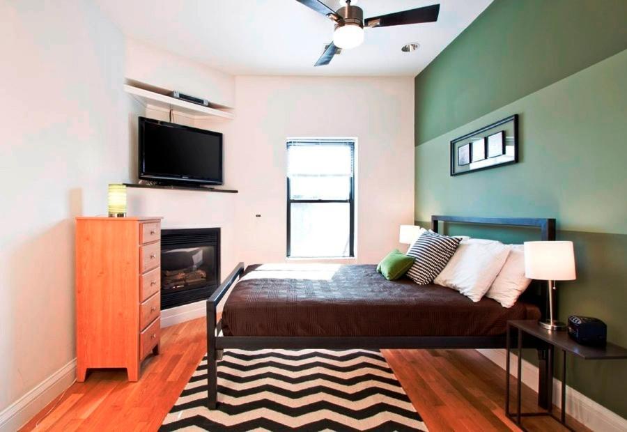Boston Christopher Chambre photo